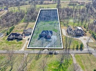 305 Hunters Ln, Hendersonville, TN 37075