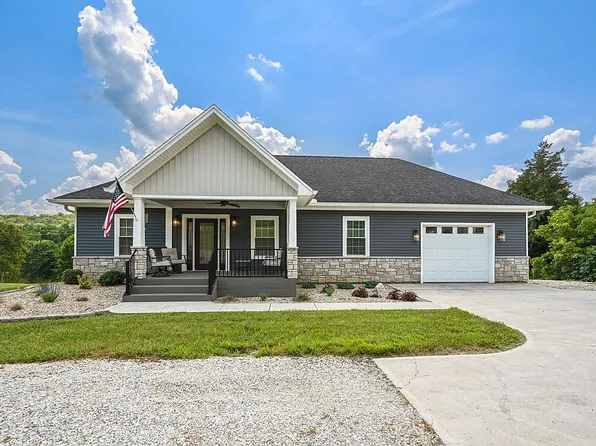 5677 Wilmington Pike, Aurora, IN 47001