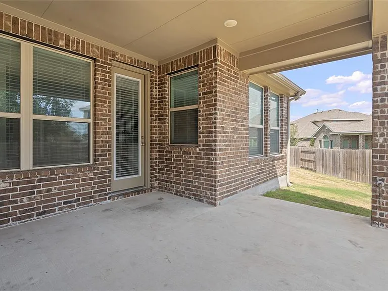 2905 Consuelo Way — Photo 25