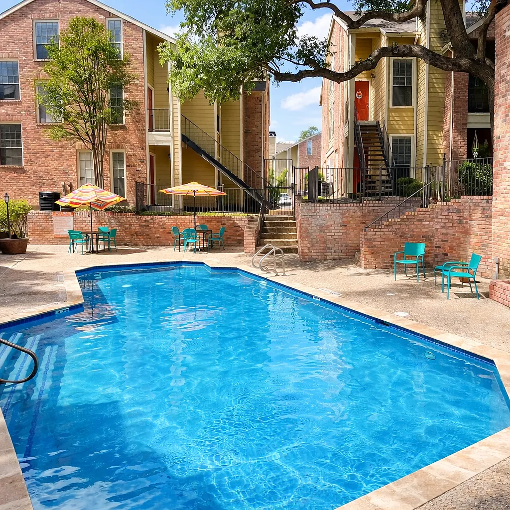 Hidden Oaks Apartments — Photo 1
