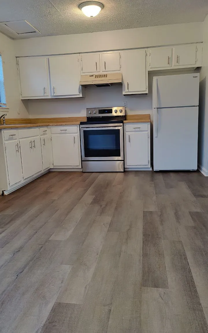 401 Duke St — Photo 1