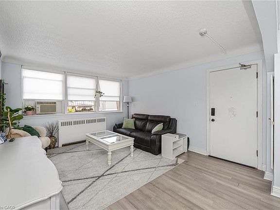 5th image of 5 E 36th St #3A