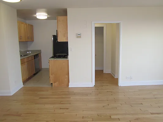 Rented by Beekman Street Realty | media 25