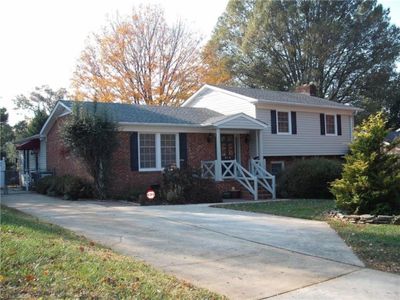 614 Meade Dr, Greensboro, NC, 27410