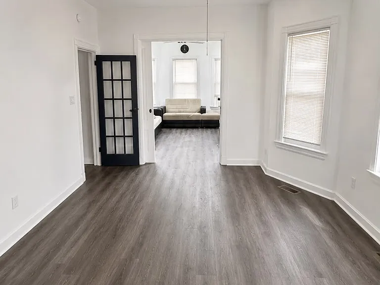 21 Donaldson Ave — Photo 2