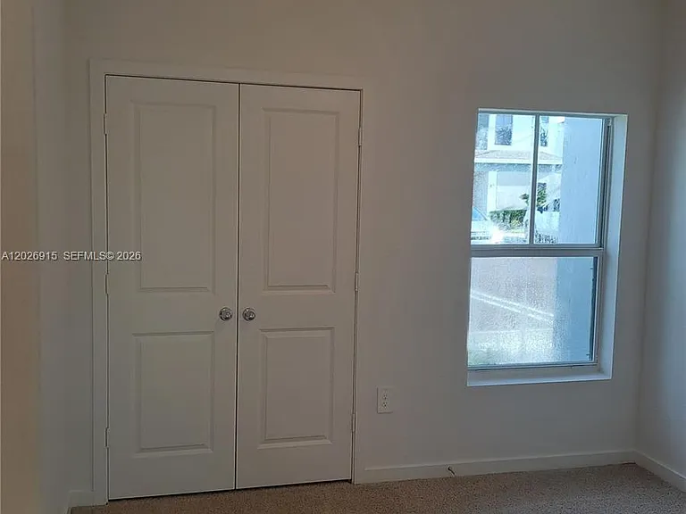 408 NE 1st Dr — Photo 9