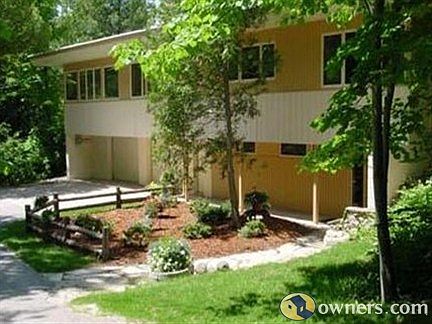 Main residence entrance