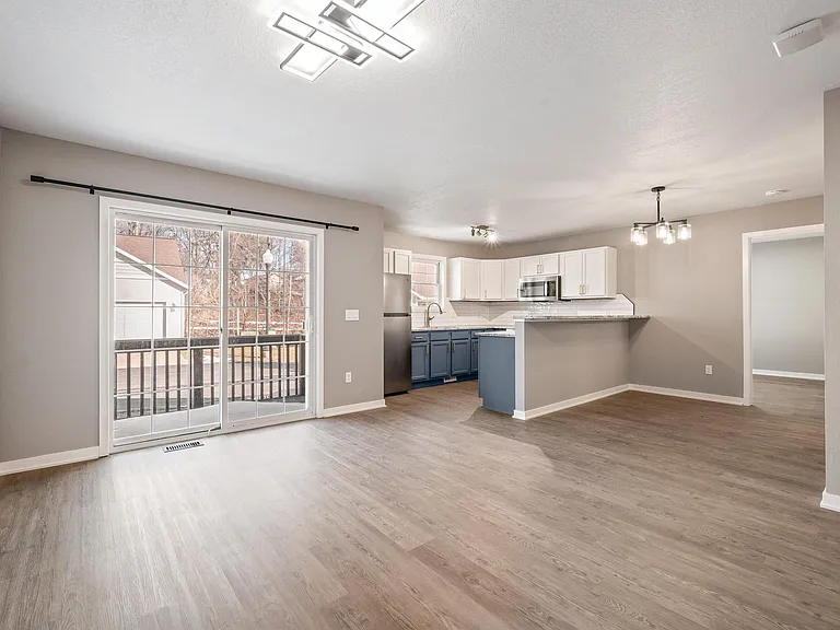722 Tioga Park Dr #722 — Photo 5