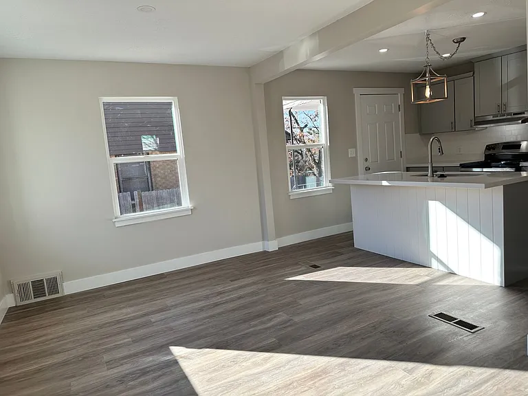 2925 Madison Ave — Photo 6