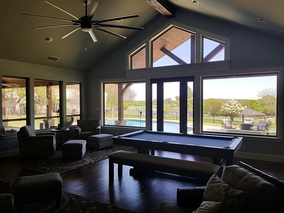 4th image of 405 Kiowa Dr W