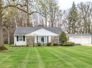 5656 Ridgebury Blvd, Lyndhurst, OH 44124