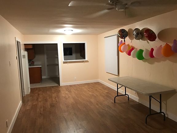 324 W E Street Living Area