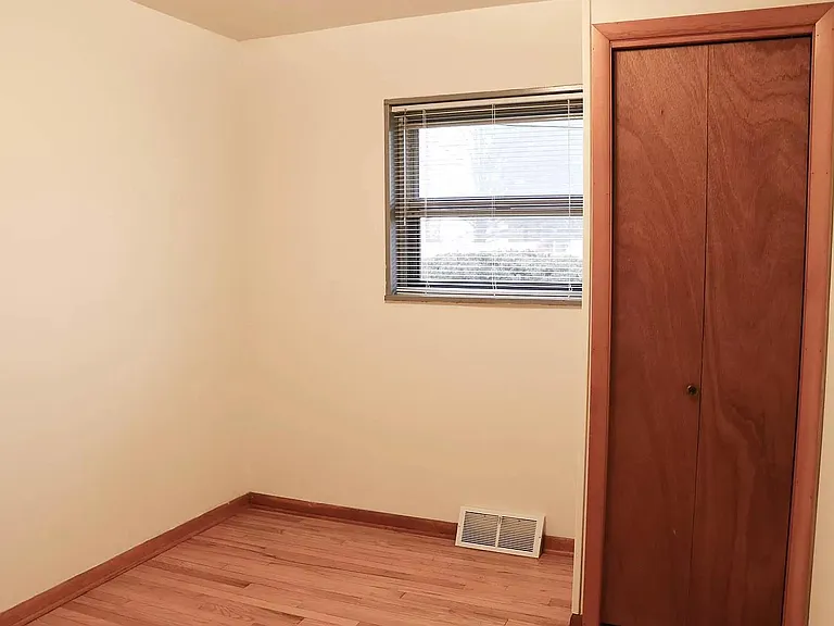 First floor - East room