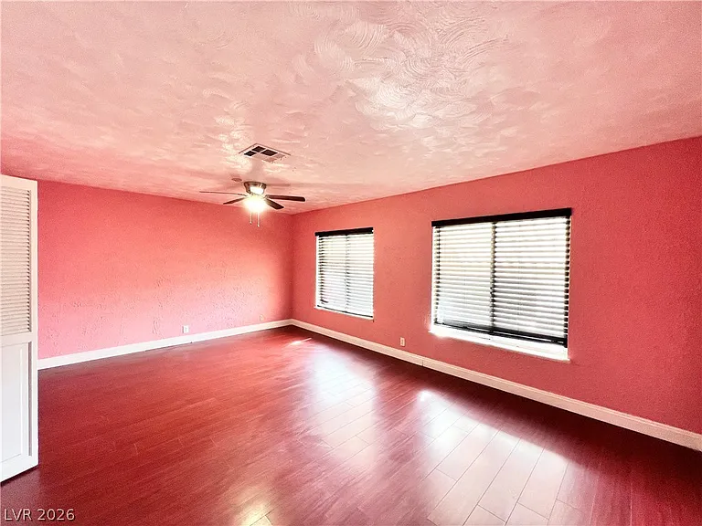 5009 Mesa View Dr — Photo 28