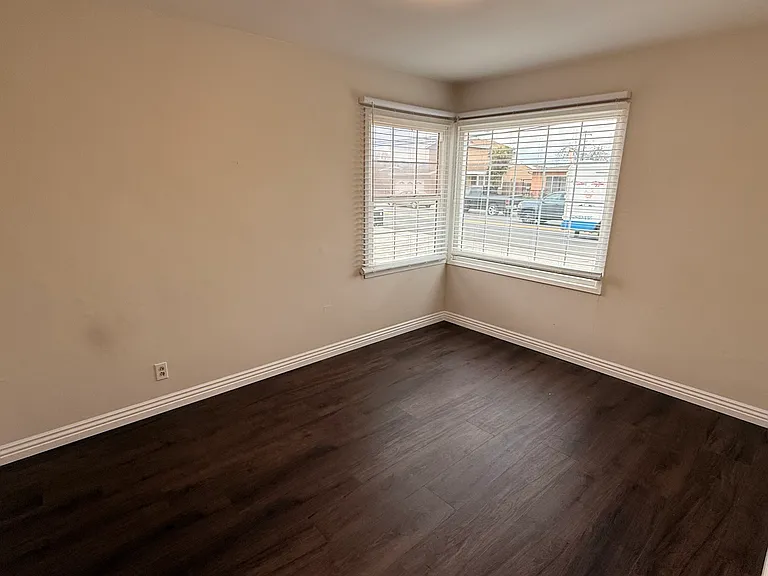 449 Hacienda Ave — Photo 11