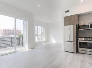 966 S Kenmore Ave, Los Angeles, CA 90006