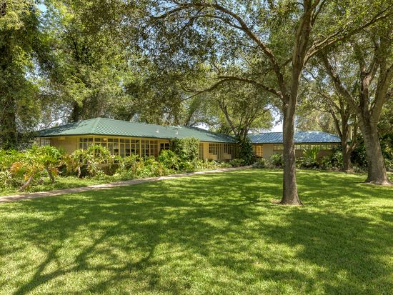 941 Lion Lake Dr S Weslaco Tx 78596 Zillow