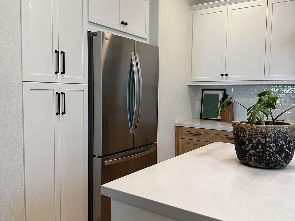 New stainless steel appliances and lots of cabinet space