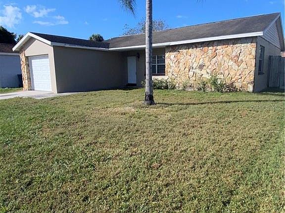 3rd image of 1004 Lochmont Dr