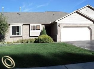 17435 N Lucille Cir, New Boston, MI 48164