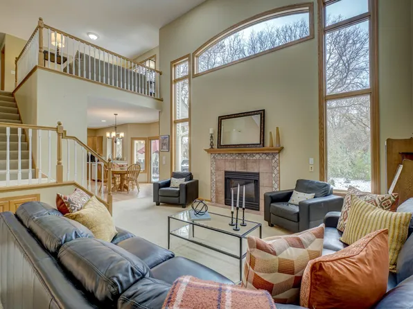 5710 Newberry Cir N, Stillwater, MN 55082