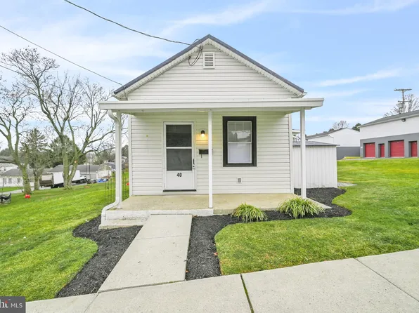 40 N Lee St, Hallam, PA 17406