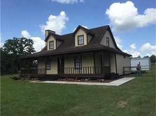 4714 Woodland Ln, Old River Winfree, TX 77535