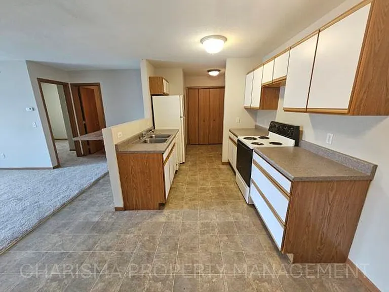 340 N Main Avenue — Photo 24