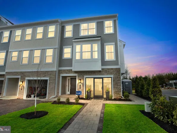 112 Jameson Way #3, Warwick Interior Chalfont, PA 18914