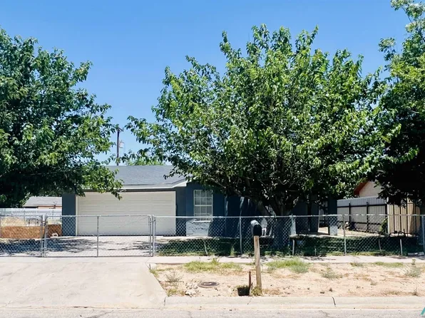 1101 E Beech Dr, Roswell, NM 88203