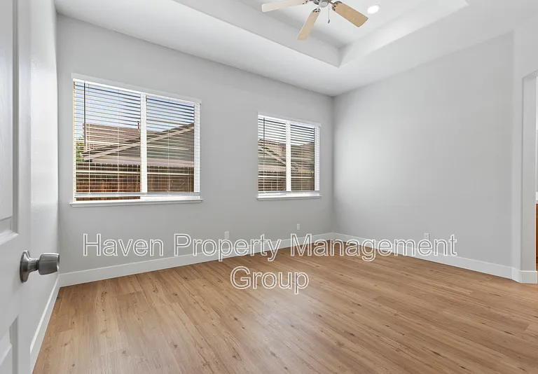 1659 Whispering Wind Dr — Photo 12