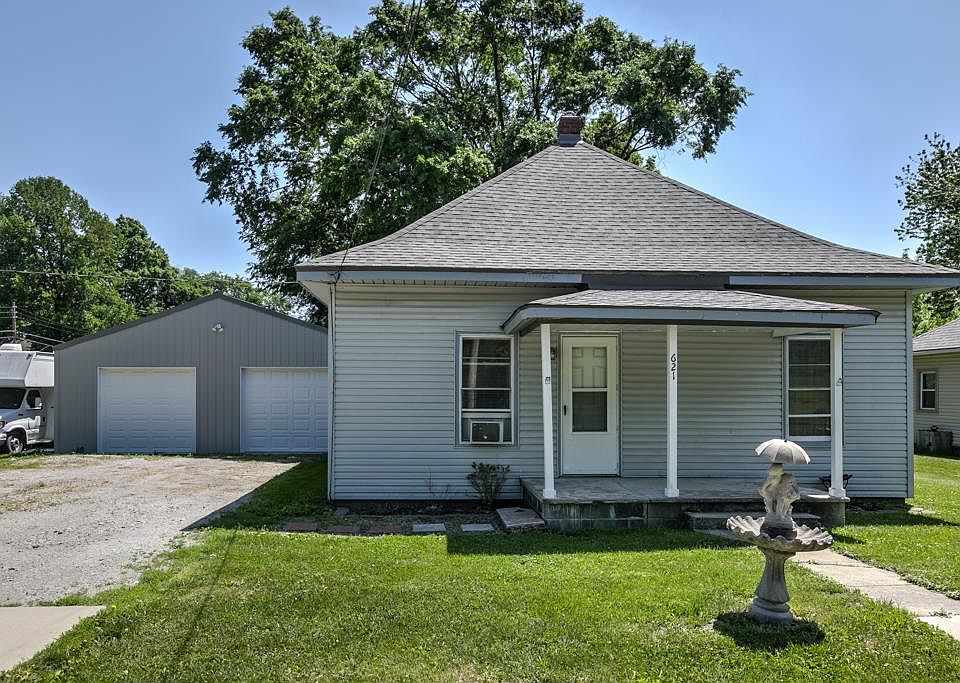 1st image of 621 Thieme St