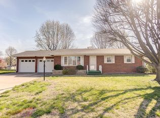 116 Stolze Dr, East Alton, IL