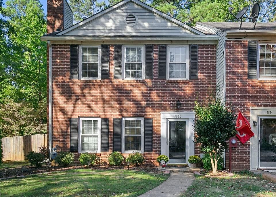 1st image of 2996 Lexington Trace Dr SE