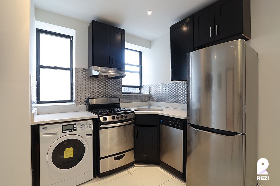 1st image of 169 Manhattan Ave #5C