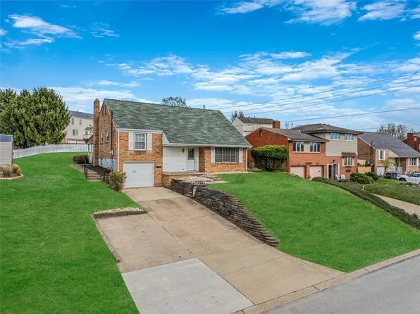 482 Grace St, Pleasant Hills, PA 15236