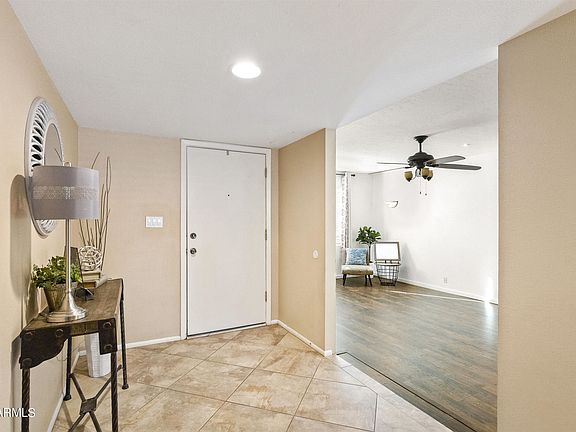 3rd image of 2044 E Dunbar Dr