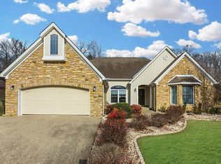 128 Legacy Dr, Berea, KY 40403