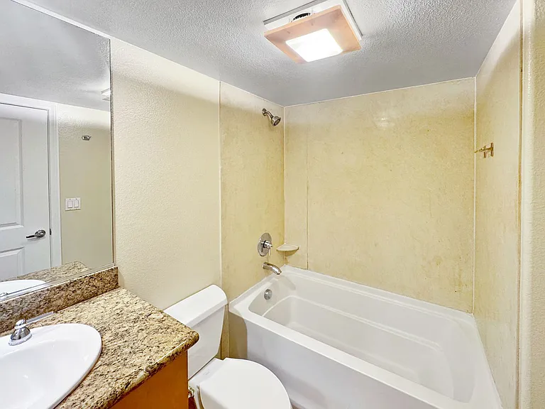 924 Hornblend St #101 — Photo 15