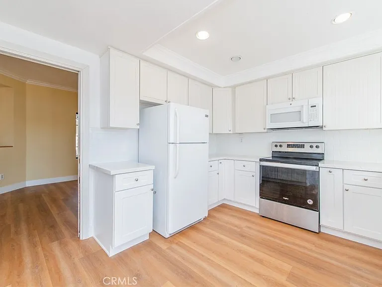 76 Fairlake #23 — Photo 13