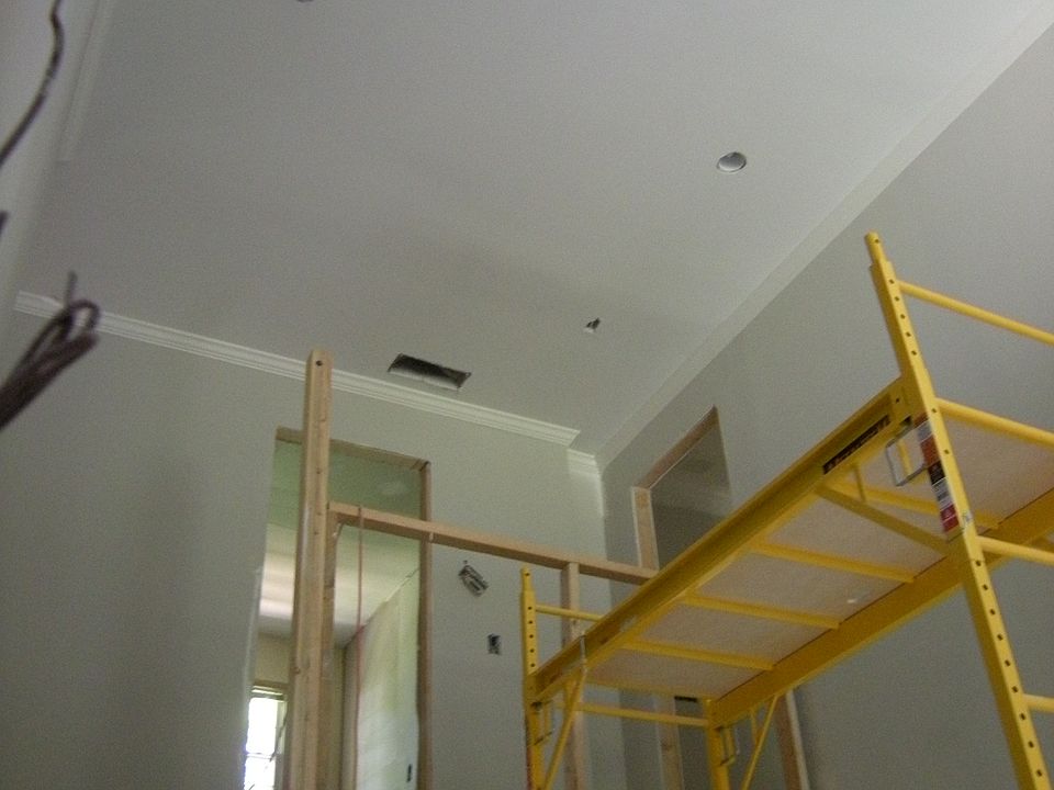 2 story foyer