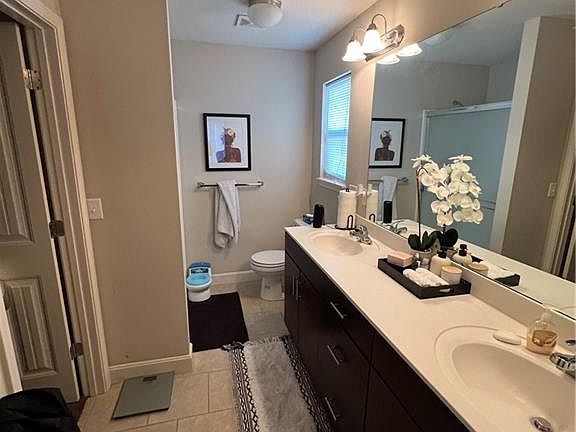 3rd image of 9309-9311 N Robinhood Ave