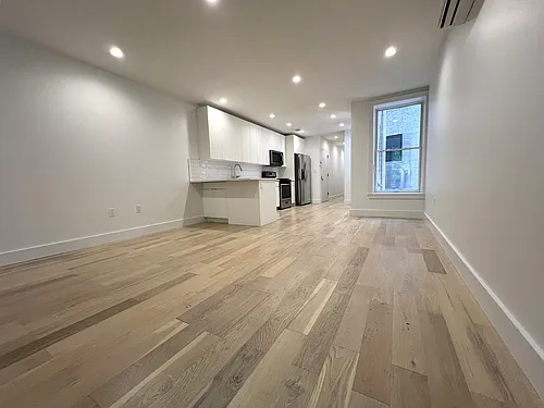 1793 Bedford Ave #2L Photo 1