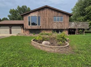 503 Hawthorne Dr, Marshall, MN 56258