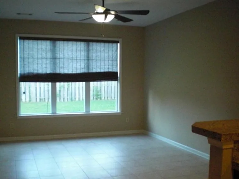 8612 Carston Ct — Photo 12