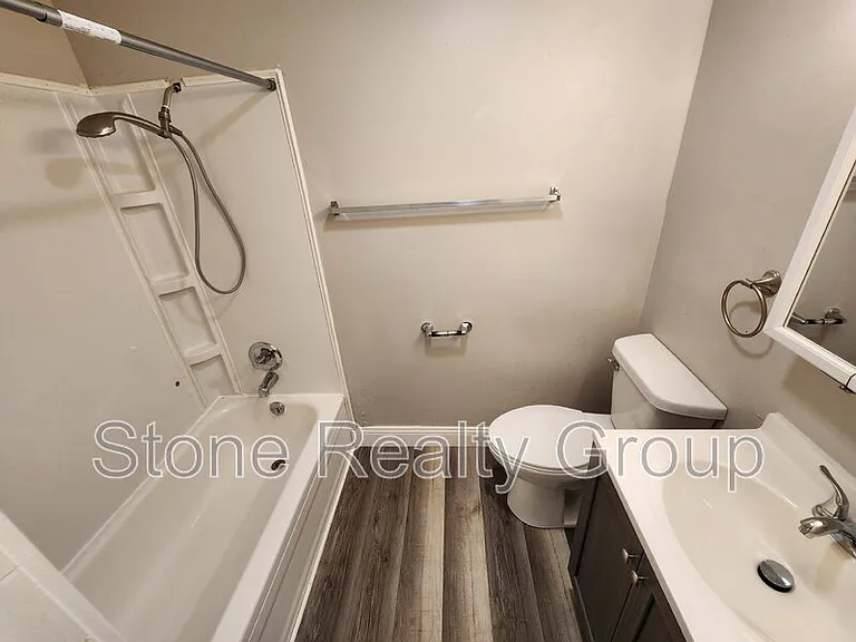 1880 N 6th 1/2 St #6 — Photo 4