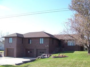 812 S Gunbarrel Rd, Grand Island, NE 68801