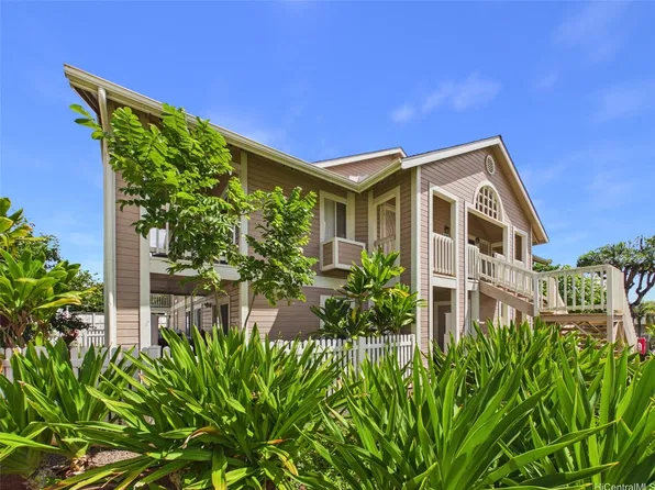 94-533 Lumiaina St #B101, Waipahu, HI 96797