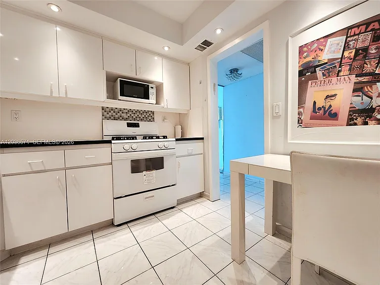 2030 S Ocean Dr #401 — Photo 11