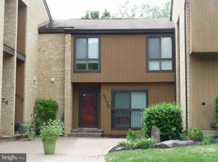 3170 Readsborough Ct, Fairfax, VA 22031